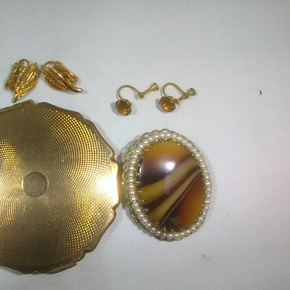 Vintage jewelry and accessories mid-century deco